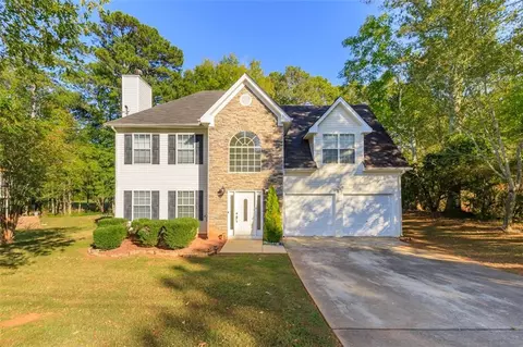 519 Carlton Dr E, Palmetto, GA 30268