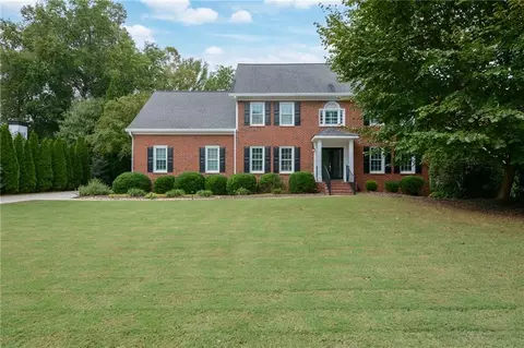2200 Fairfax Dr, Alpharetta, GA 30009