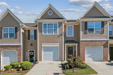 6309 Shoreview Cir, Flowery Branch, GA 30542