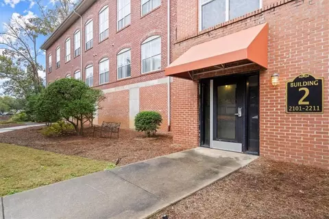 445 N Sessions St NW #2203, Marietta, GA 30060