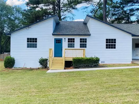 3595 Royal Ct, Snellville, GA 30039