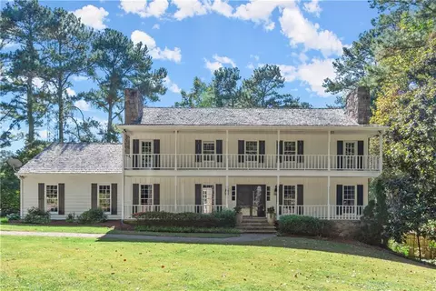 5530 Aven Rd, Marietta, GA 30068