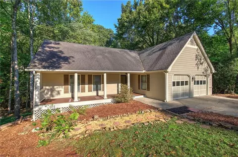 1184 Parkwood Chase NW, Acworth, GA 30102