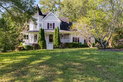 31 Ashley Ln, Hiram, GA 30141