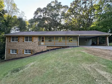 1045 Lakeshore Dr, Gainesville, GA 30501