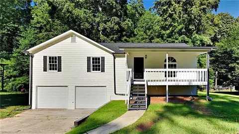 134 Landing Ln, Powder Springs, GA 30127
