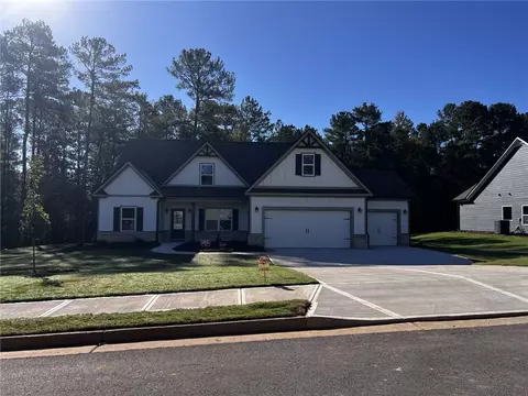 1175 Holly Dr, Loganville, GA 30052