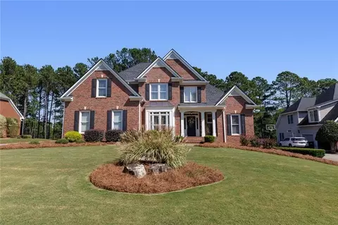 173 Creek Bank Dr, Acworth, GA 30101