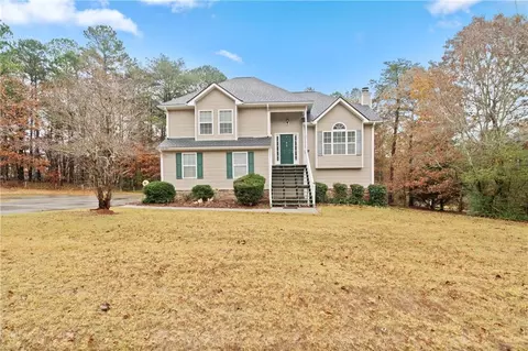 65 Hopkins Farm Dr, Adairsville, GA 30103