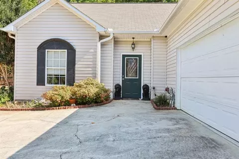 3676 Misty Oak Dr, Flowery Branch, GA 30542
