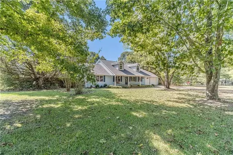 2447 Berry Hall Rd SE, Bethlehem, GA 30620