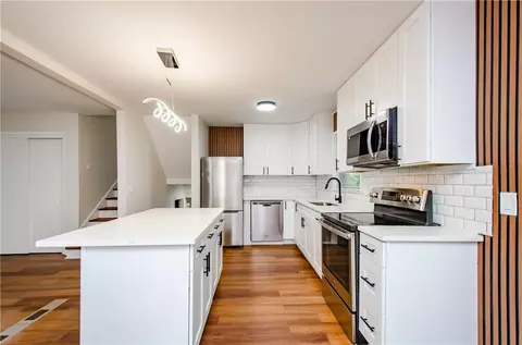 3900 Hilton Cts, Decatur, GA 30035