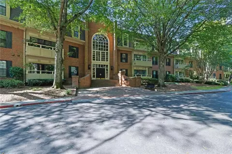 25216 Plantation Dr NE, Atlanta, GA 30324