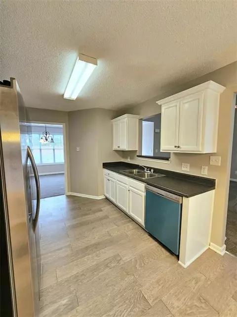 1381 Buckingham Dr, Hampton, GA 30228 photo 7
