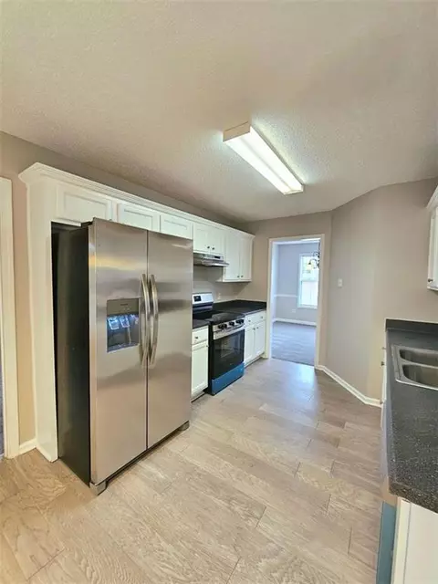 1381 Buckingham Dr, Hampton, GA 30228 photo 6