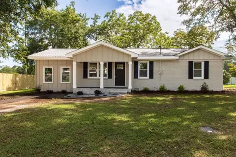 353 Cherry St, Social Circle, GA 30025
