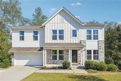 6115 Crescent Landing Dr, Cumming, GA 30028