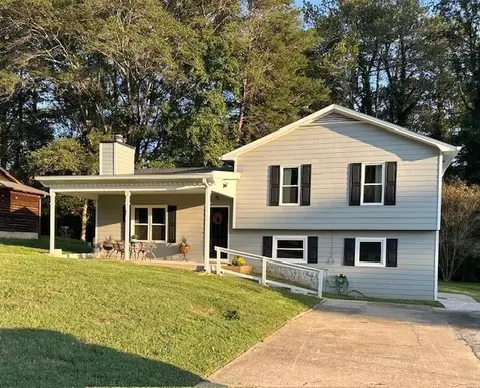 744 Whitehall Dr, Lawrenceville, GA 30043