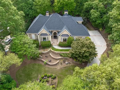 820 Buttercup Trce, Alpharetta, GA 30022