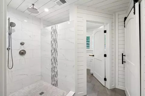 Bath - 1828 Thomas Rd, Canton, GA 30115 photo 1 of 10