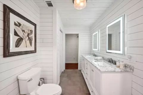 Bath - 1828 Thomas Rd, Canton, GA 30115 photo 6 of 10
