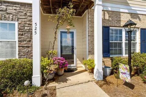 525 Pringle Dr, Suwanee, GA 30024