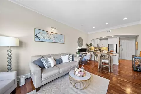 2277 Peachtree Rd NE #811, Atlanta, GA 30309