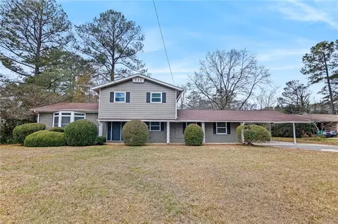 2592 Evergreen Trl, Smyrna, GA 30082