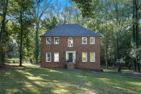 3211 Brooks Dr, Snellville, GA 30078