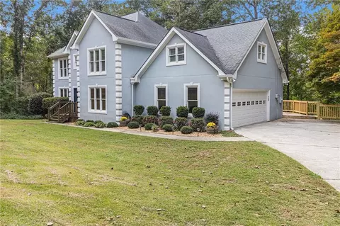 6375 N Creek Ln, Douglasville, GA 30135