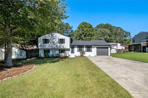 185 Little Joe Ct, Riverdale, GA 30274