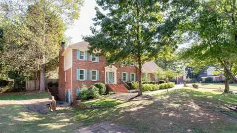 5084 Oak Leaf Ter, Stone Mountain, GA 30087