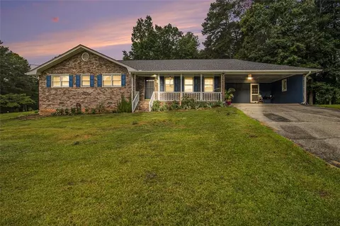 2705 Ashworth Lake Rd, Snellville, GA 30078