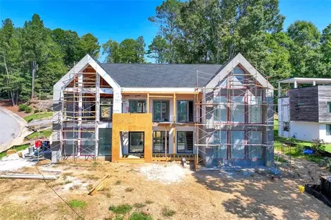 4010 Summit Dr, Marietta, GA 30068