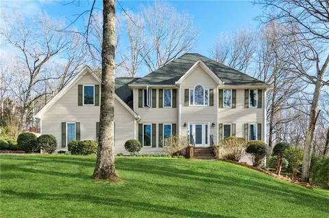 4502 Holly Forest Dr, Gainesville, GA 30507