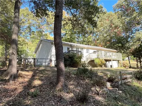 4132 Greenwood Dr, Gainesville, GA 30506