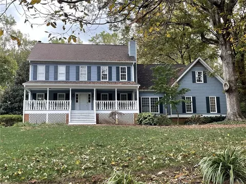 6098 Millstone Run, Smoke Rise, GA 30087