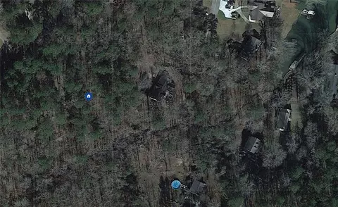 102 Walnut Cv, Eatonton, GA 31024