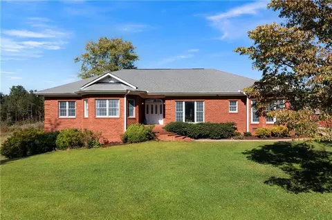 946 Spring Place Rd NE, White, GA 30184
