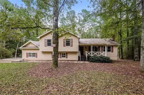 4190 S Fork Dr, Snellville, GA 30039