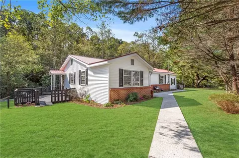 8555 Fairmount Hwy SE, Fairmount, GA 30139
