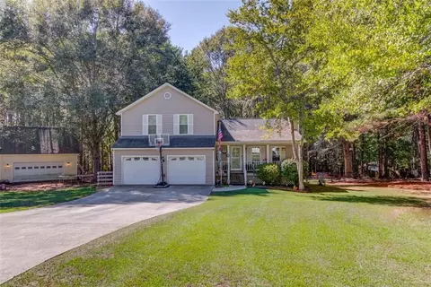 4992 Cliff Top Dr, Loganville, GA 30052