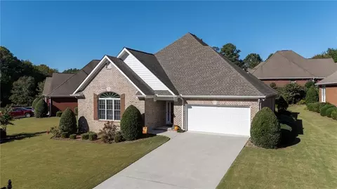 108 Lenox Rd SE, Calhoun, GA 30701