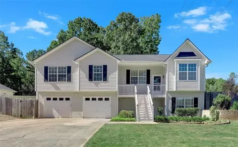 16 Hickory Lake Dr, Acworth, GA 30101