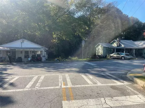 114 Emily St, Toccoa, GA 30577 photo 5