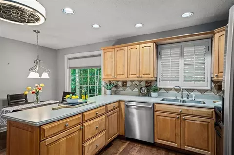 4646 Saybrook Ct, Duluth, GA 30096 photo 13