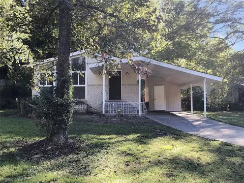2764 Plantation Dr, East Point, GA 30344