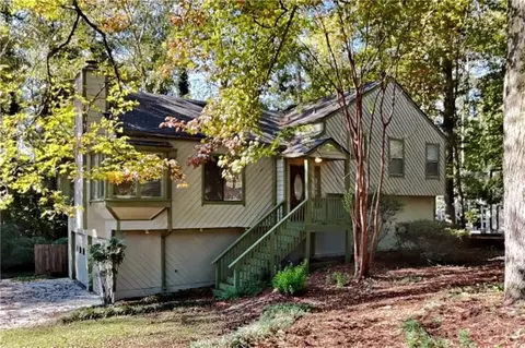 1744 Christie Dr NE, Marietta, GA 30066