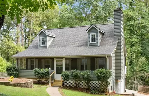 102 Westland Ct, Acworth, GA 30102