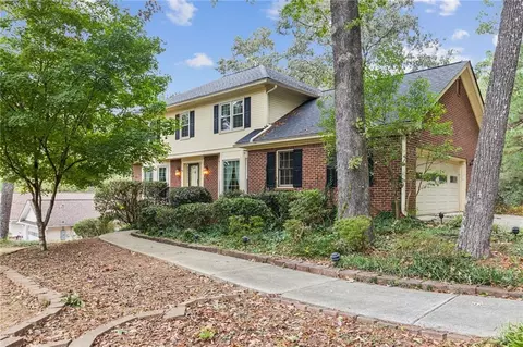3597 Starwood Trl SW, Lilburn, GA 30047